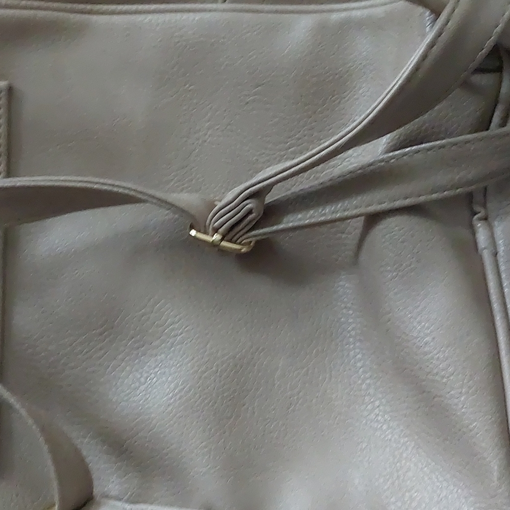 Backpack - Picture 4 of 8